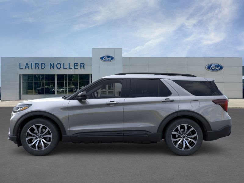2025 Ford Explorer ST-Line photo 2