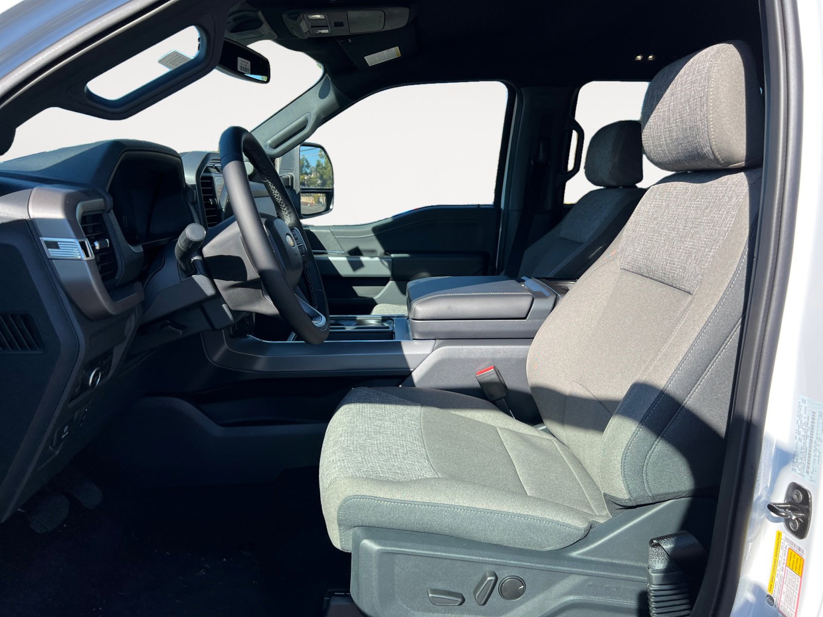 2025 Ford F-150 XLT photo 10