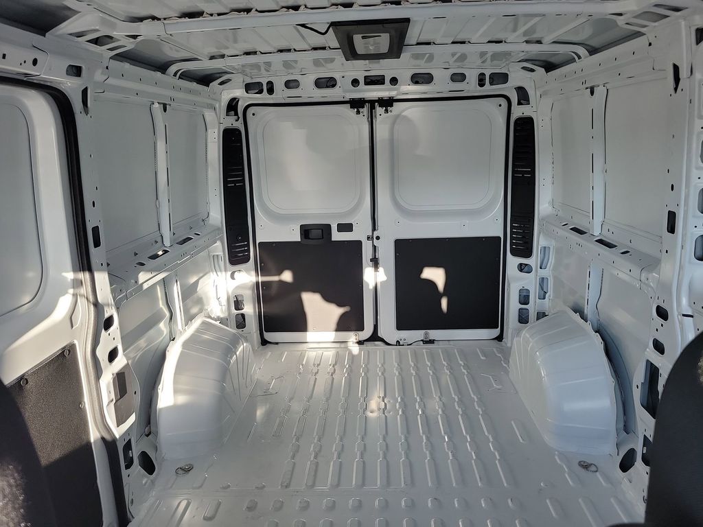 2025 Ram 2500 Base photo 10