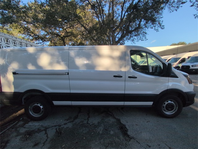 2025 Ford Transit Cargo Van photo 4