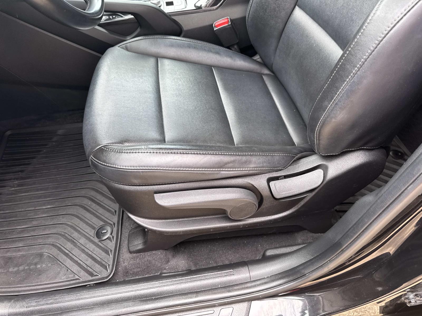 2023 Kia Telluride LX photo 15