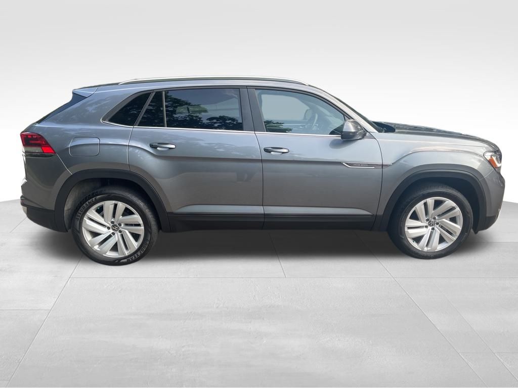 2023 Volkswagen Atlas Cross Sport SE Technology photo 8