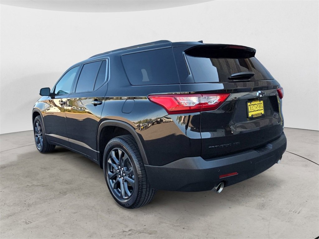 2021 Chevrolet Traverse RS photo 2