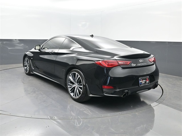 2018 Infiniti Q60 3.0t Luxe photo 3