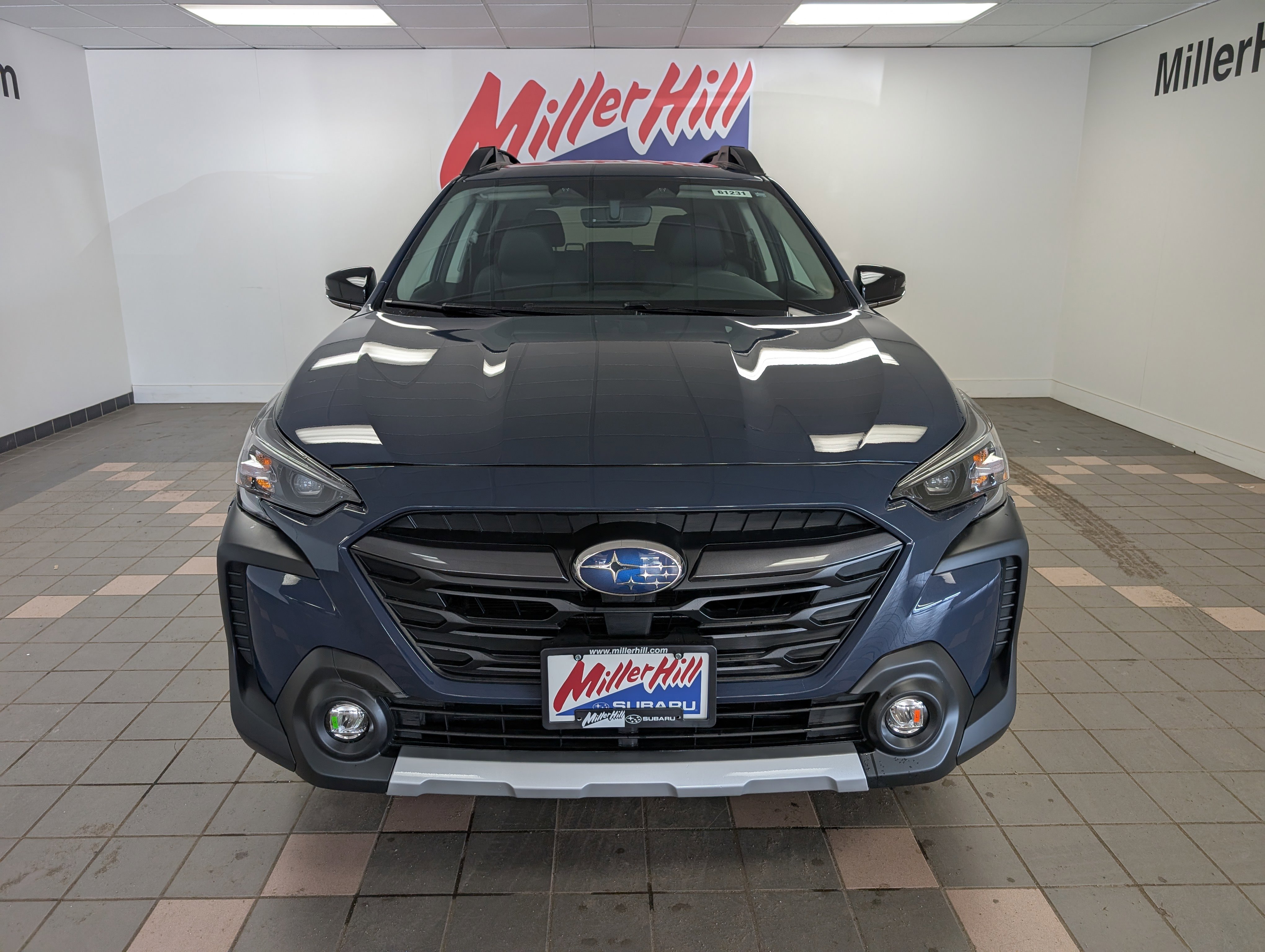 2025 Subaru Outback Limited photo 2