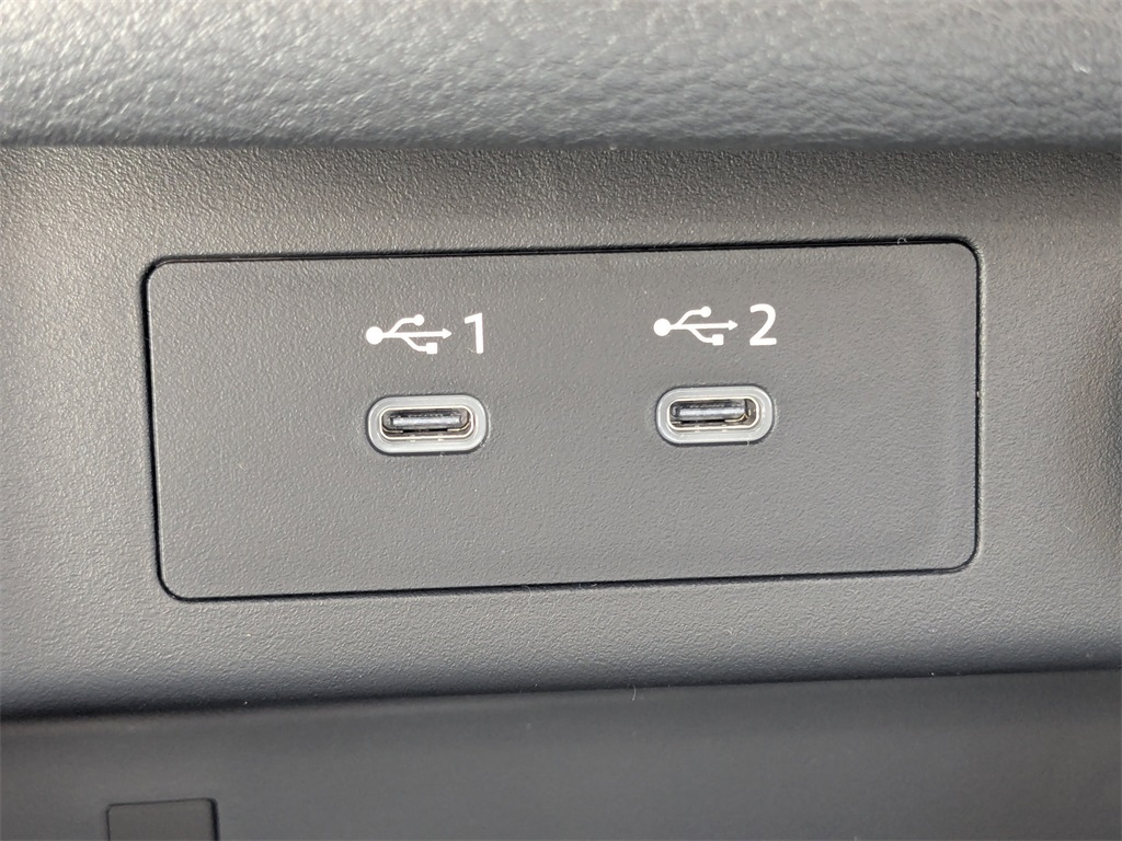 2025 Nissan Rogue SV photo 30