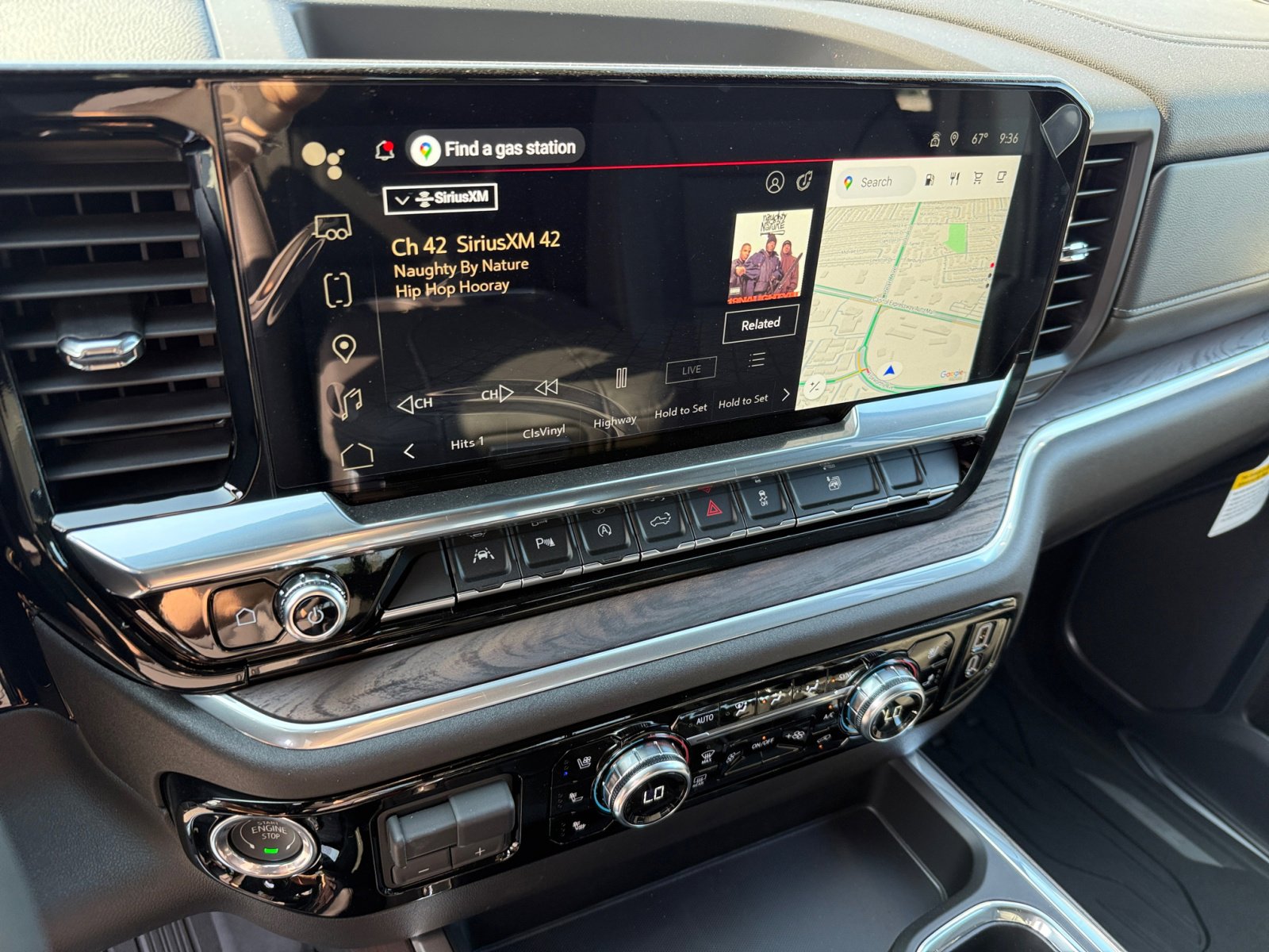 2026 Gmc Sierra 1500 SLT photo 11