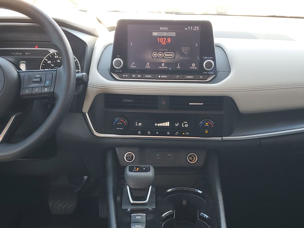 2023 Nissan Rogue SV photo 28