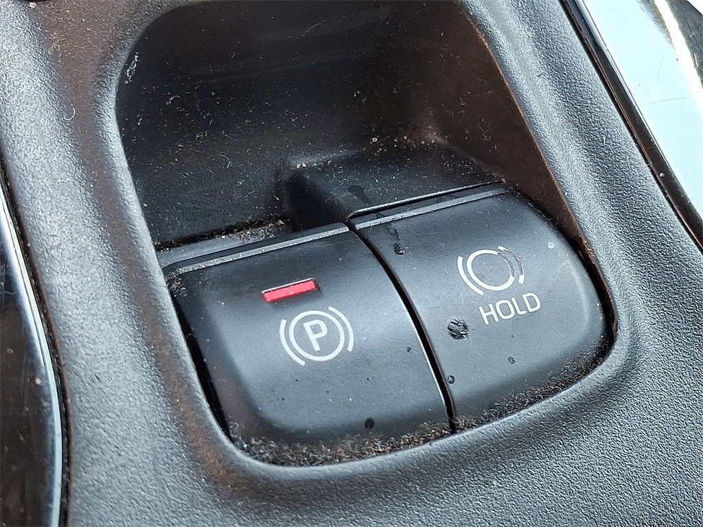 2020 Toyota Corolla LE photo 23