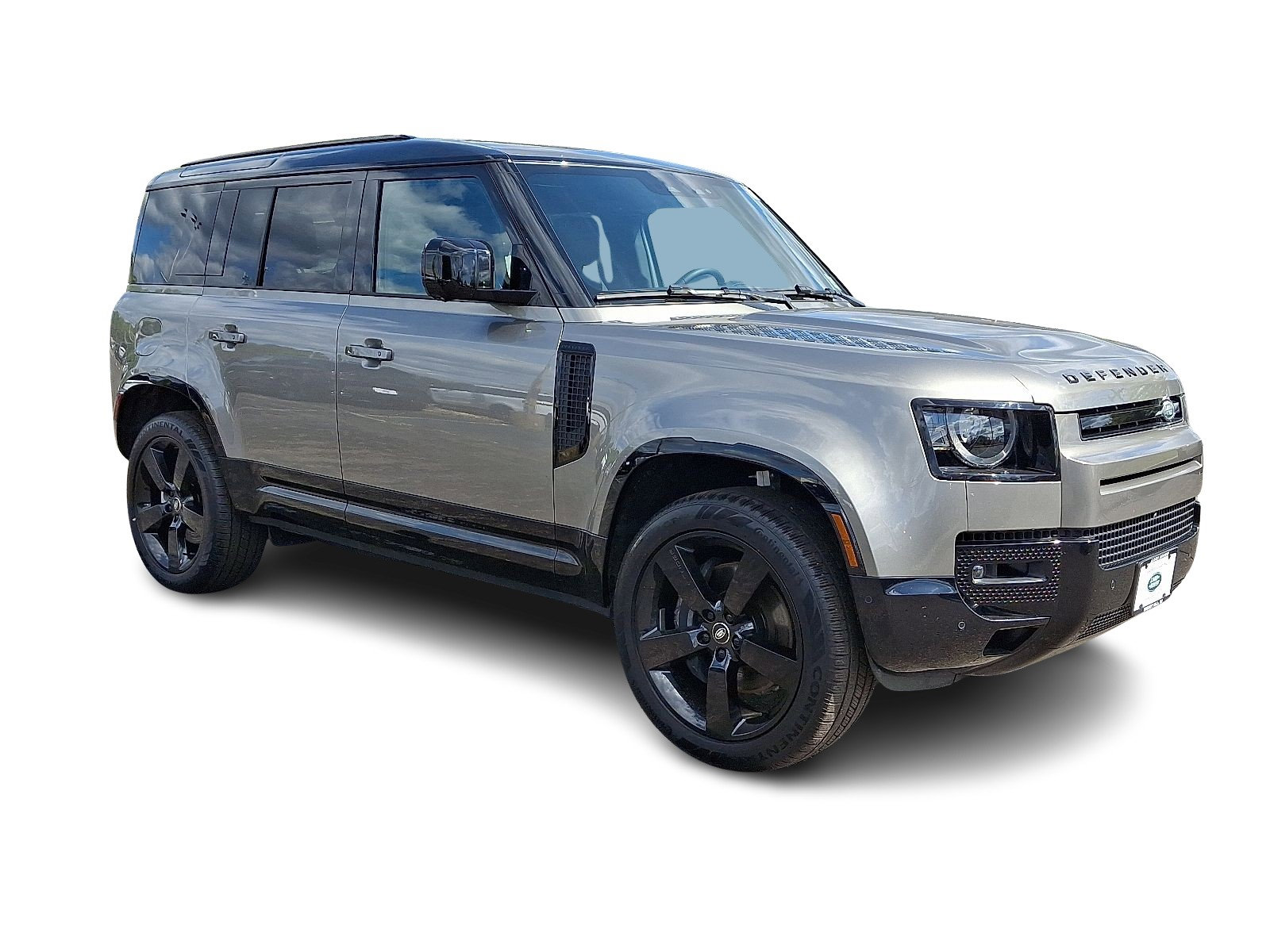 2025 Land Rover Defender 110 X-Dynamic SE photo 3