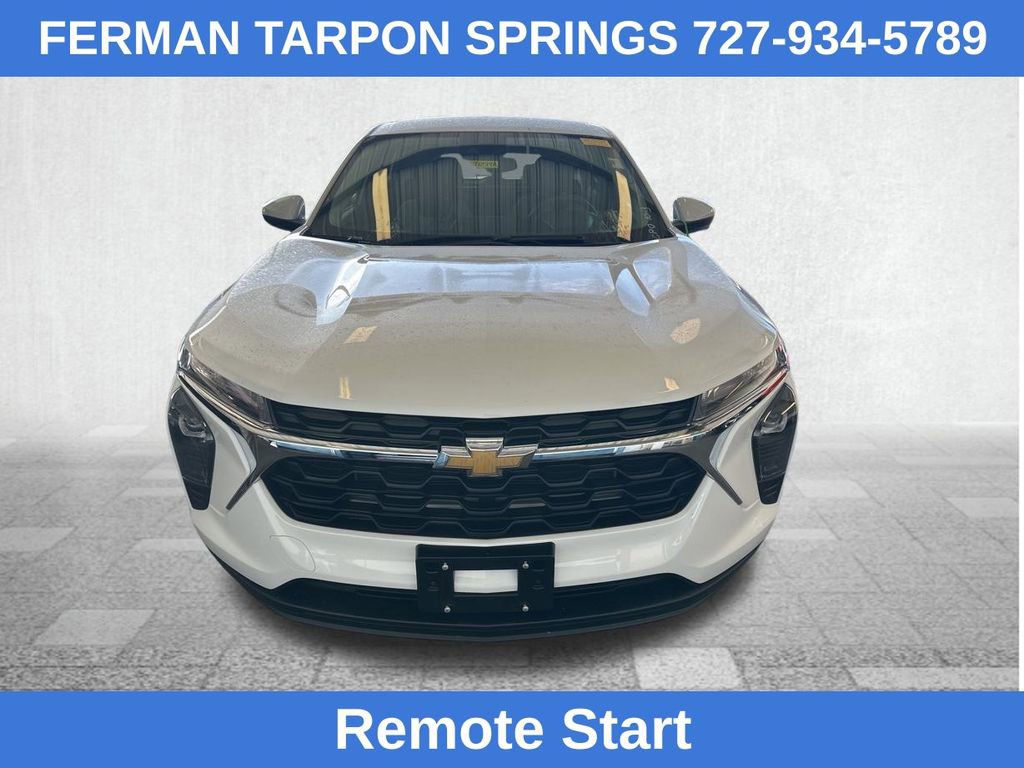 2024 Chevrolet Trax LS photo 5