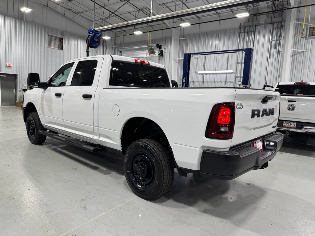 2025 Ram 2500 Tradesman photo 3