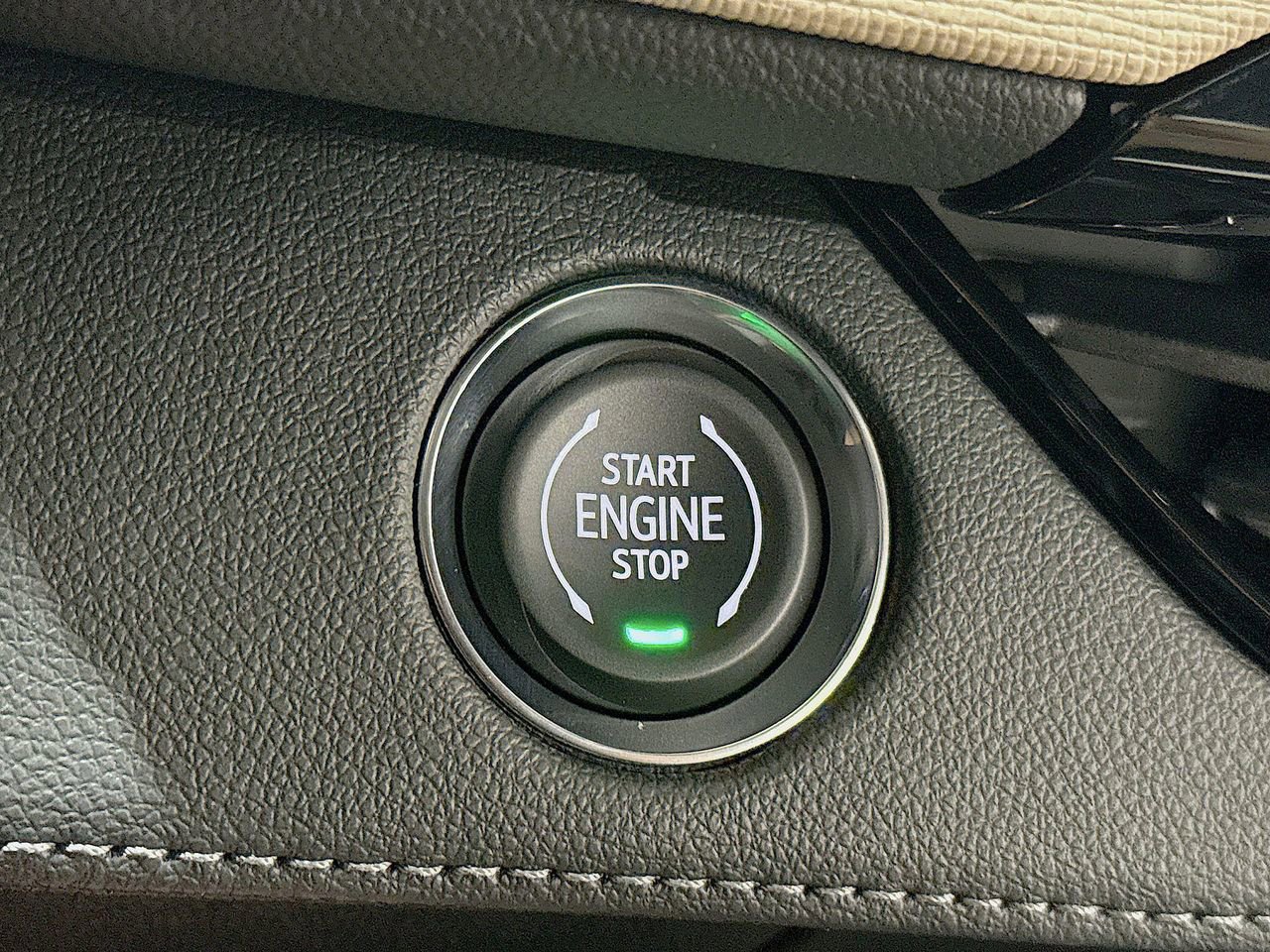 2026 Buick Enclave Preferred photo 16