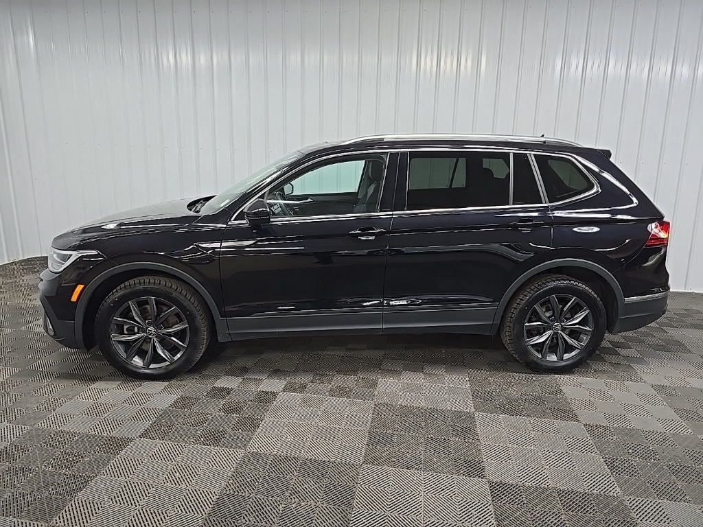 2022 Volkswagen Tiguan SE photo 4