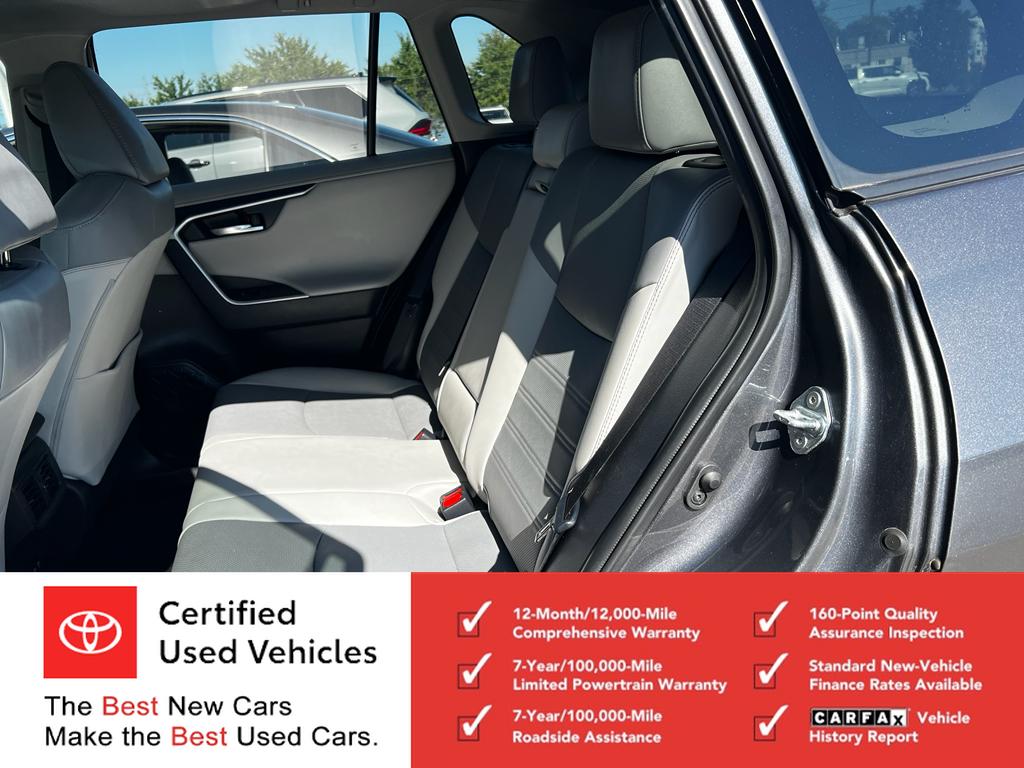 2021 Toyota RAV4 Limited photo 7
