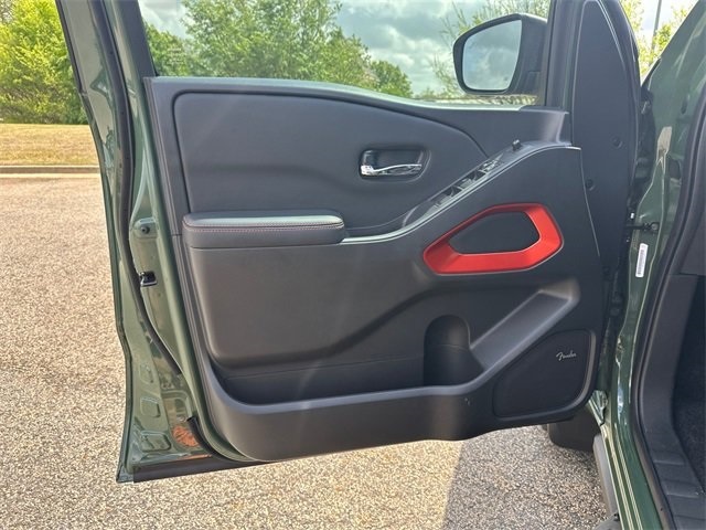 2025 Nissan Frontier PRO-4X photo 20