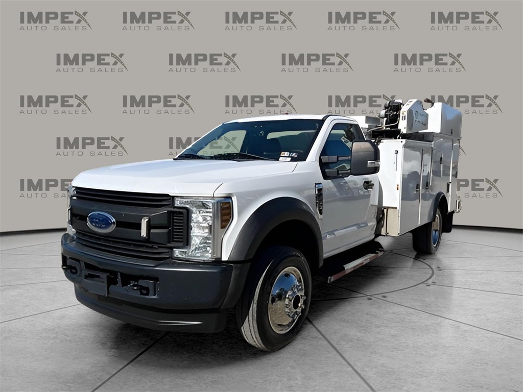 2019 Ford F-550 Super Duty Chassis Cab XL's photo