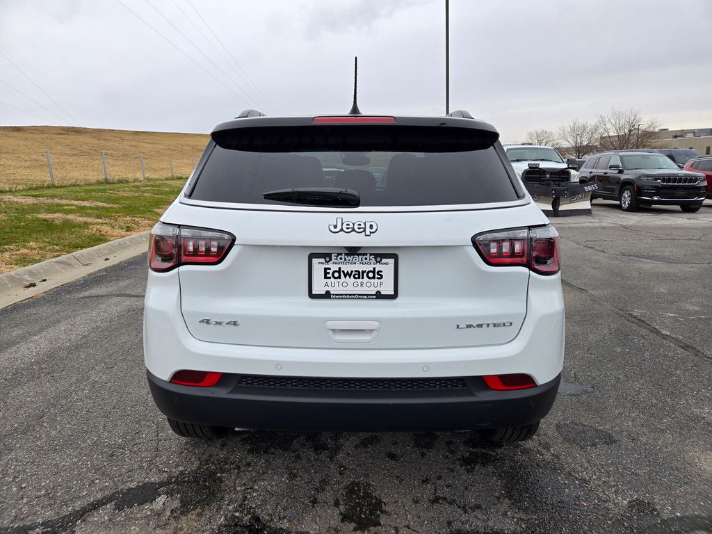 2026 Jeep Compass Limited photo 2