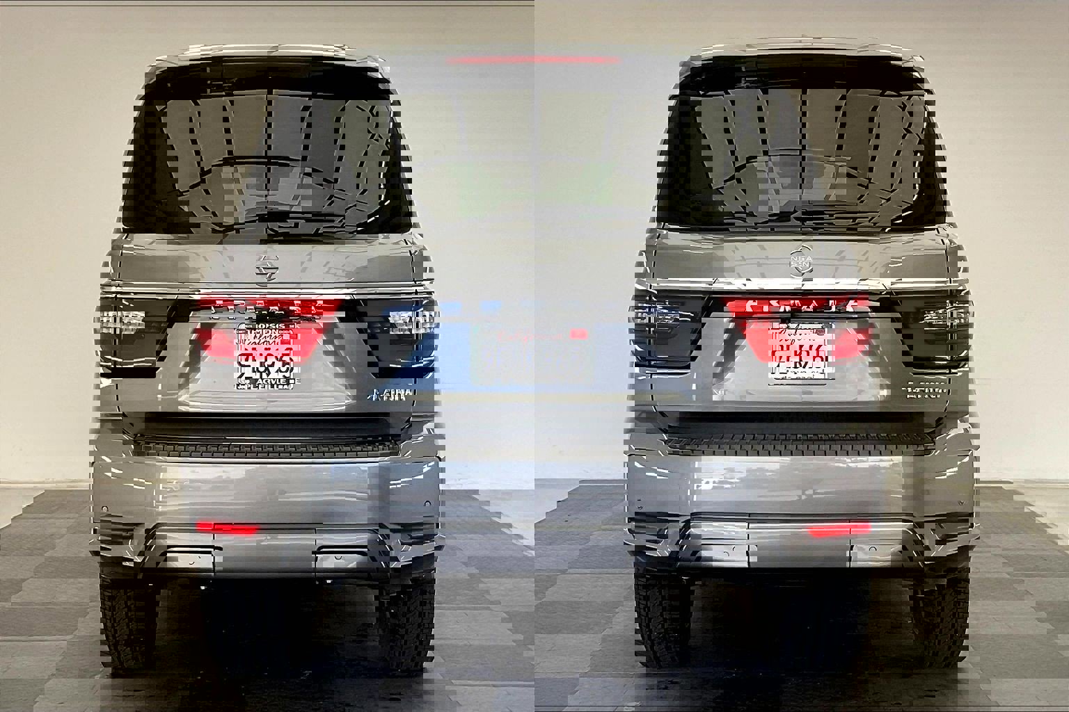 2023 Nissan Armada Platinum photo 2