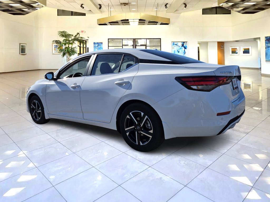 2025 Nissan Sentra SV photo 3