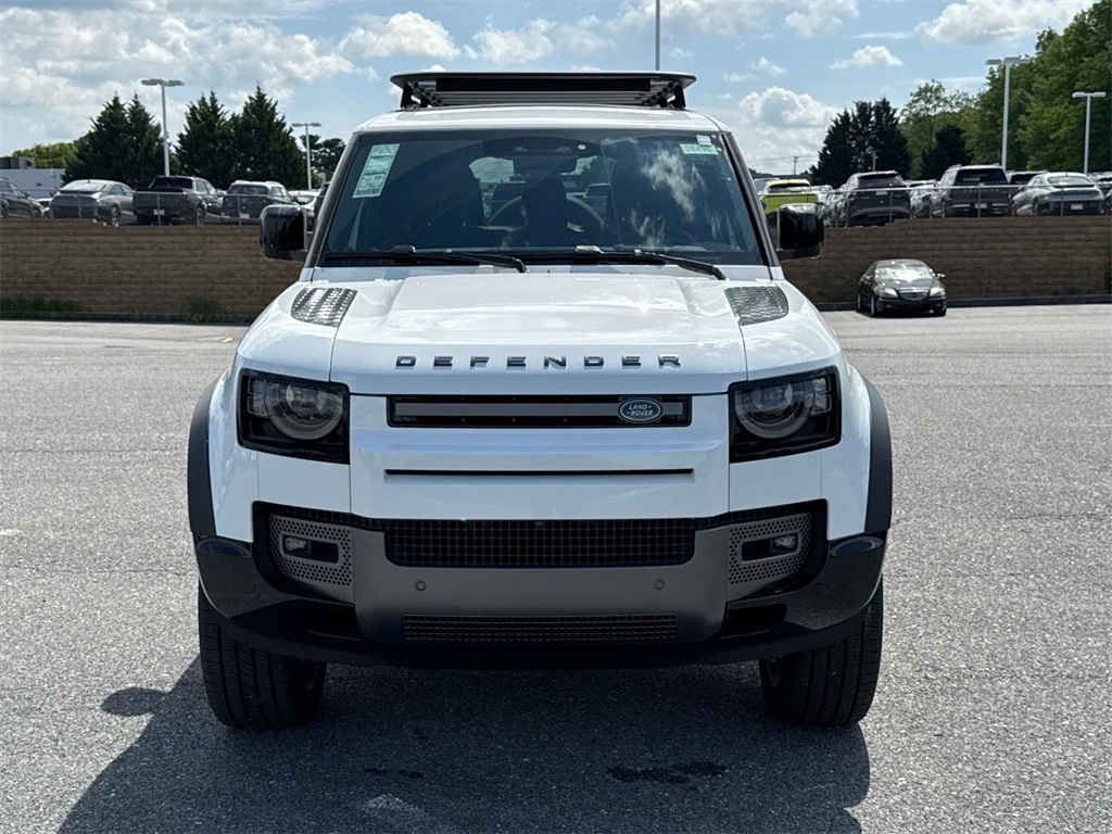 2025 Land Rover Defender 130 Outbound photo 19