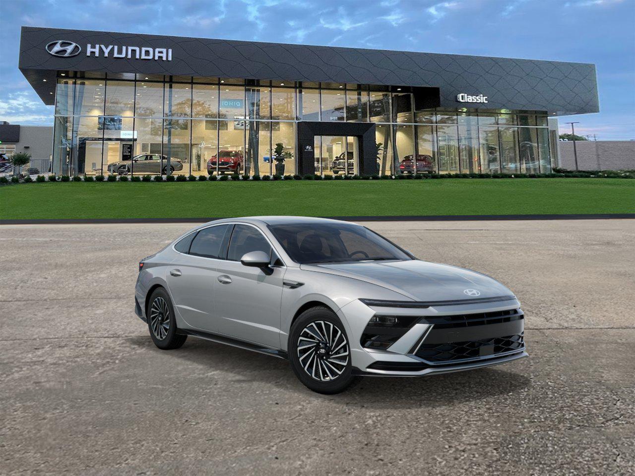 2025 Hyundai Sonata Hybrid SEL photo 2