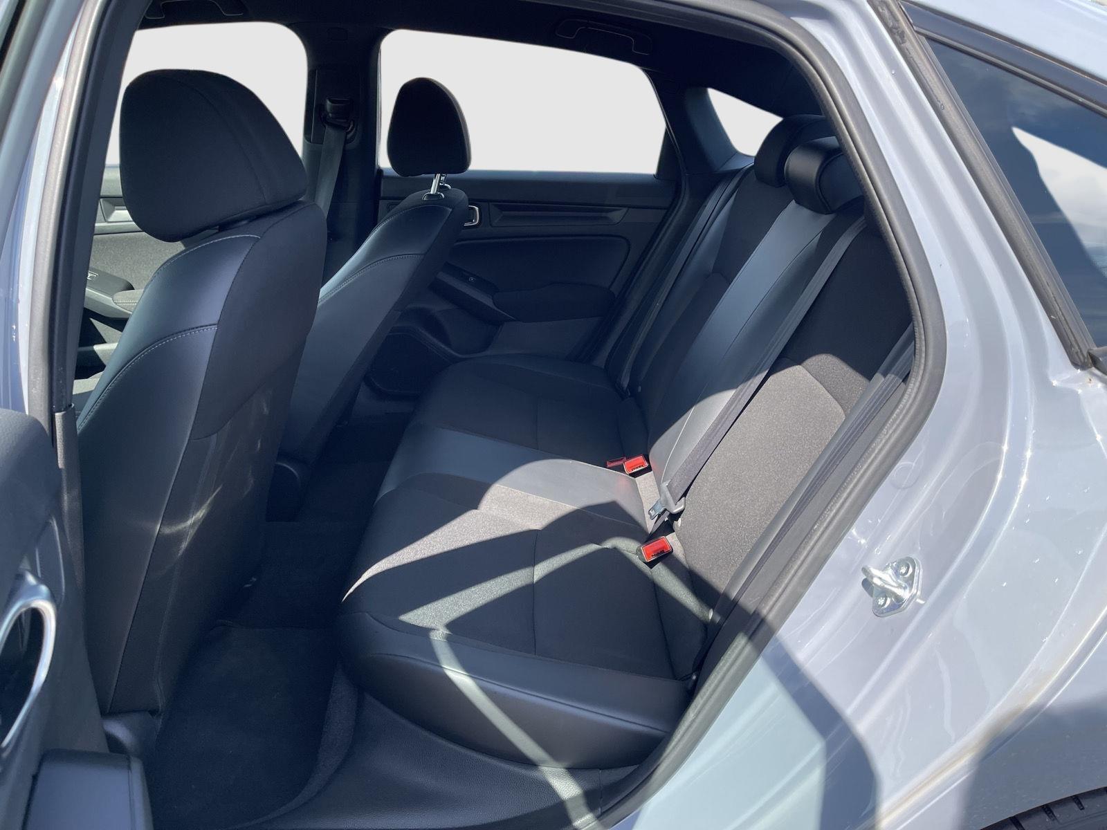 2022 Honda Civic Sport photo 13