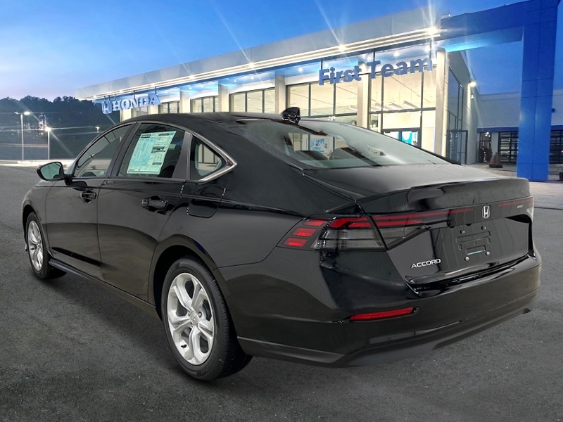 2025 Honda Accord LX photo 3