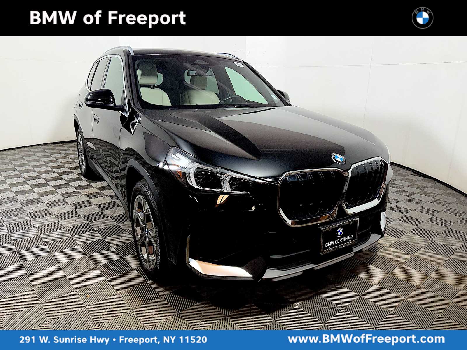 2023 BMW X1 28i's photo