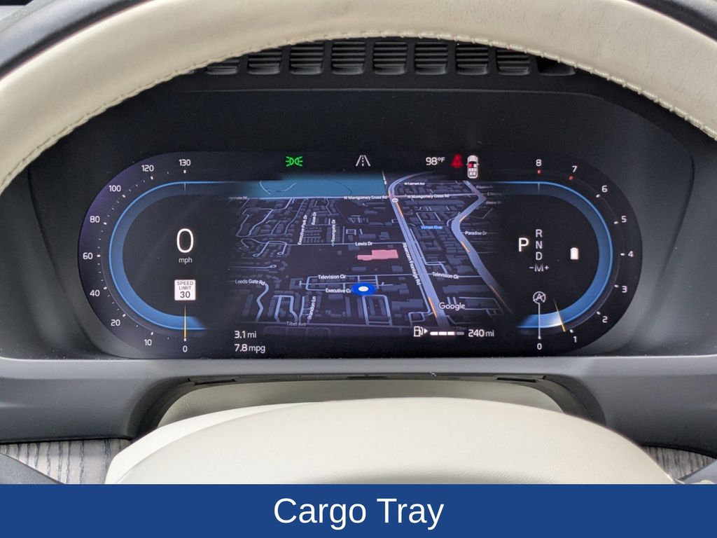 2023 Volvo XC90 Plus photo 26
