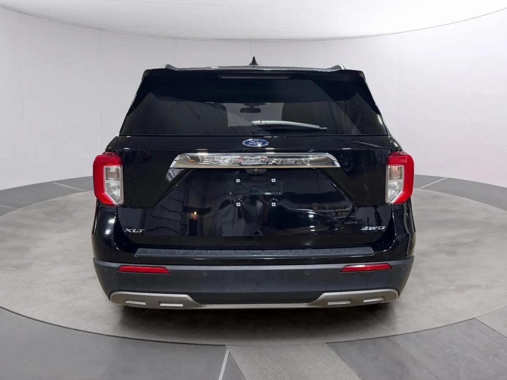 2022 Ford Explorer XLT photo 3