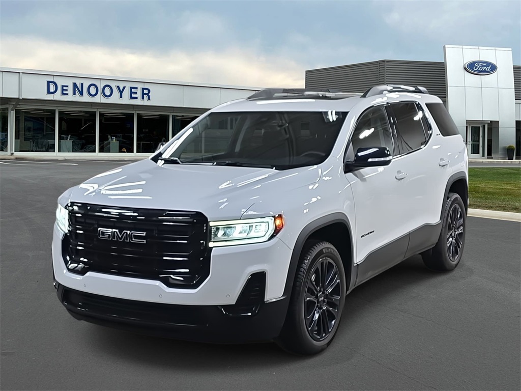 2022 GMC Acadia SLE's photo