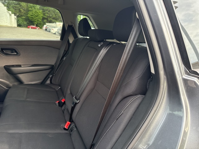 2023 Nissan Rogue S photo 10