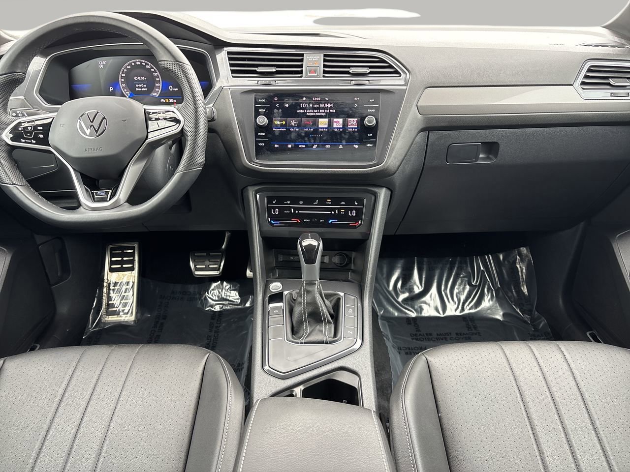 2023 Volkswagen Tiguan SE R-Line Black photo 14