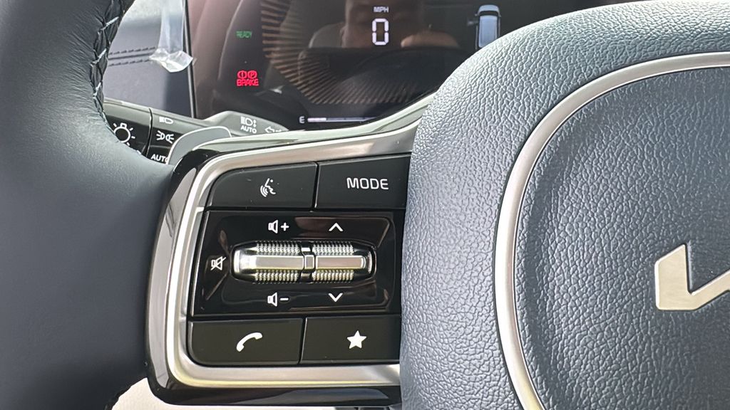 2026 Kia Carnival EX photo 22