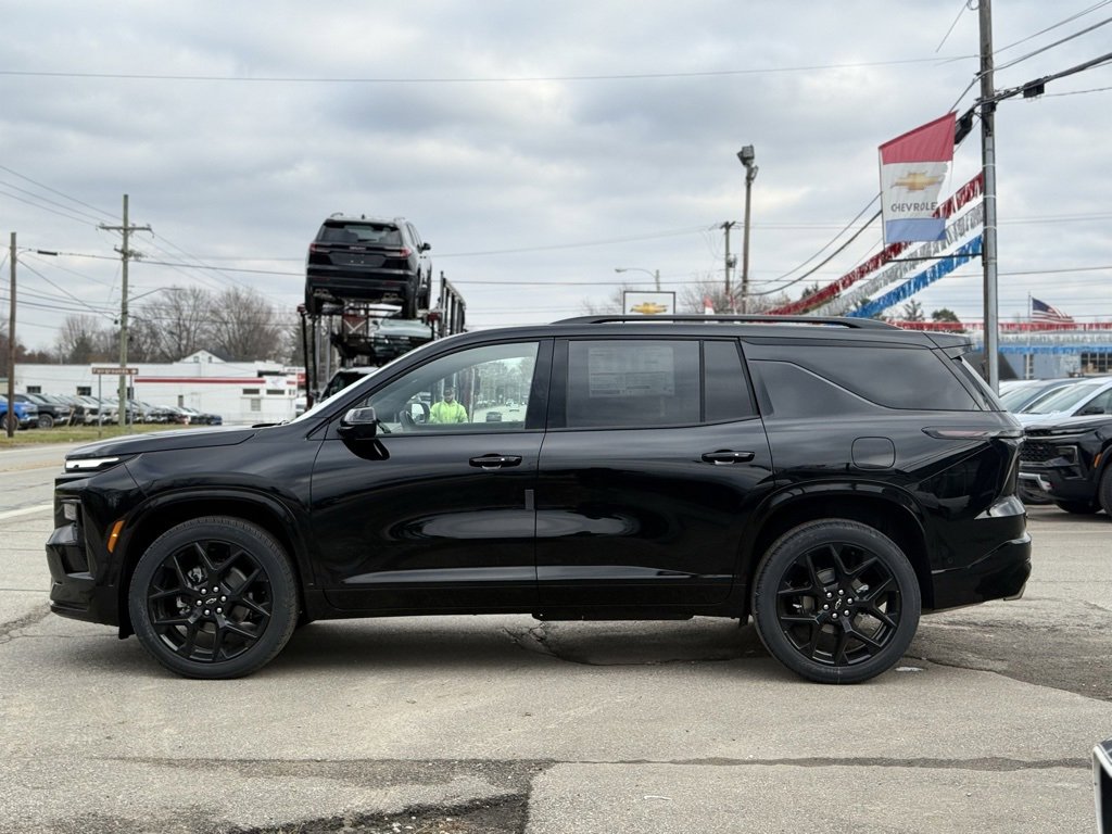 2026 Chevrolet Traverse RS photo 3
