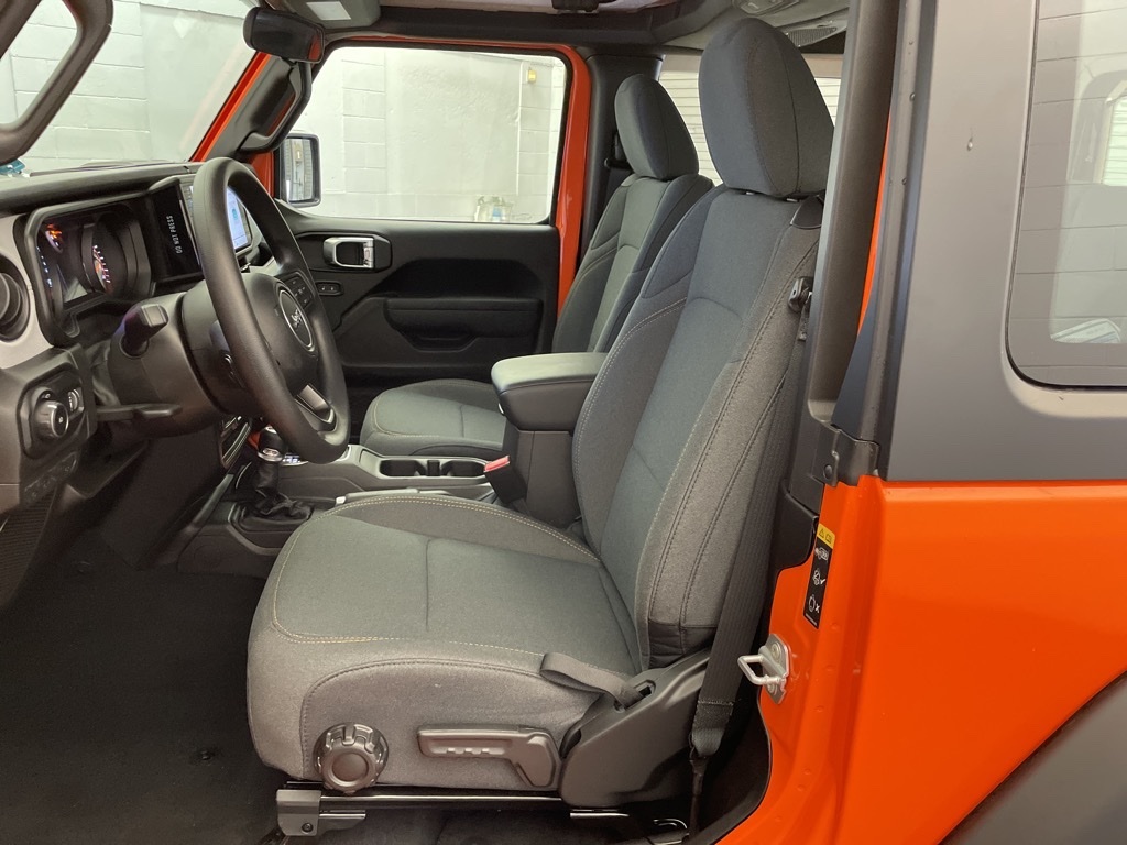 2025 Jeep Wrangler Sport photo 9