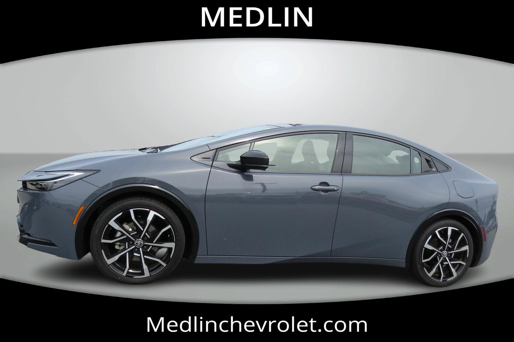 2024 Toyota Prius Prime SE photo 4
