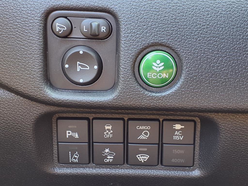 2025 Honda Ridgeline Black Edition photo 24