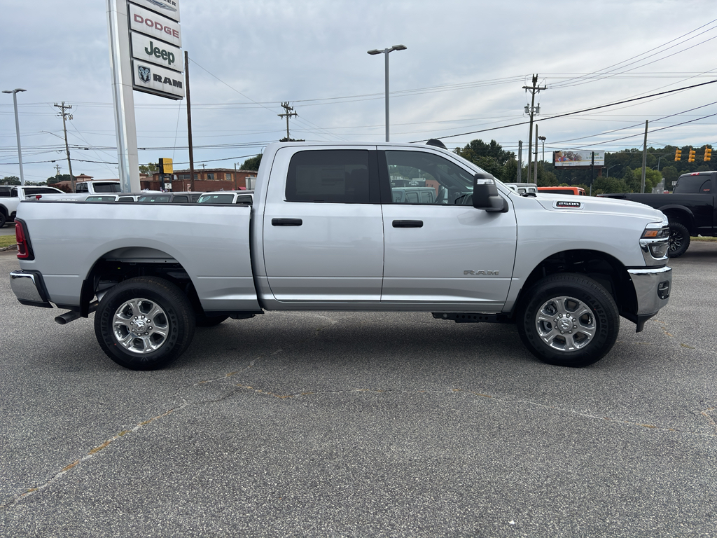 2026 Ram 2500 Big Horn photo 9