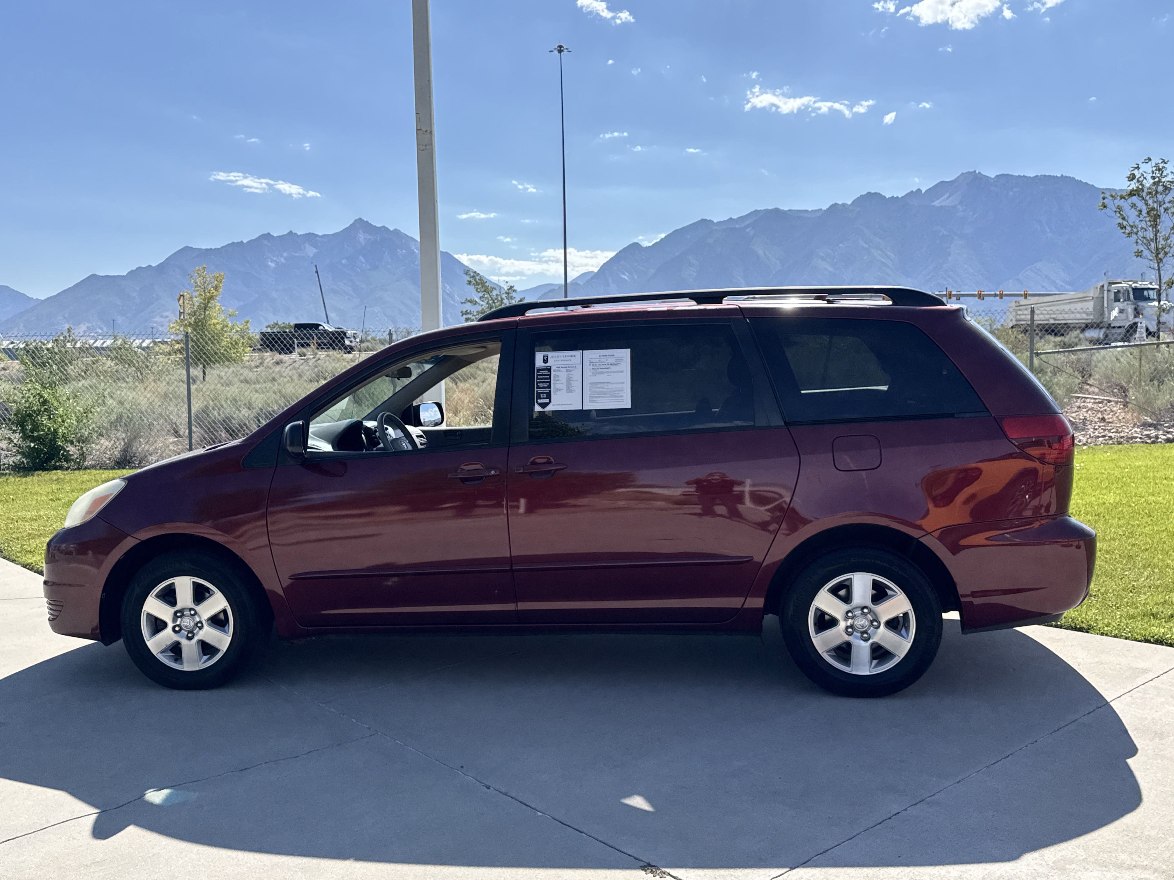 Used 2005 Toyota Sienna LE with VIN 5TDZA23C85S333279 for sale in North Salt Lake, UT