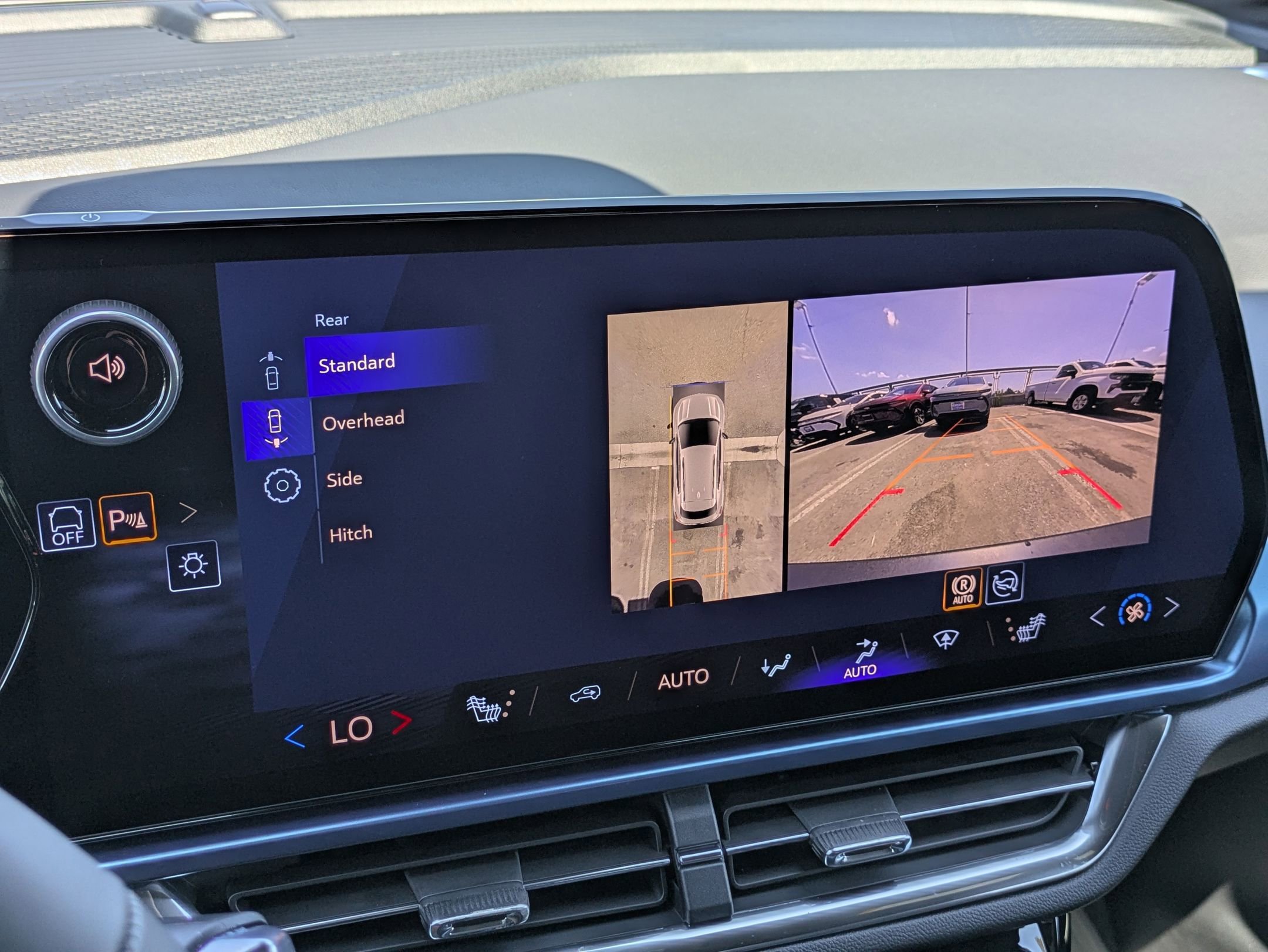 2026 Chevrolet Equinox EV 1LT photo 16