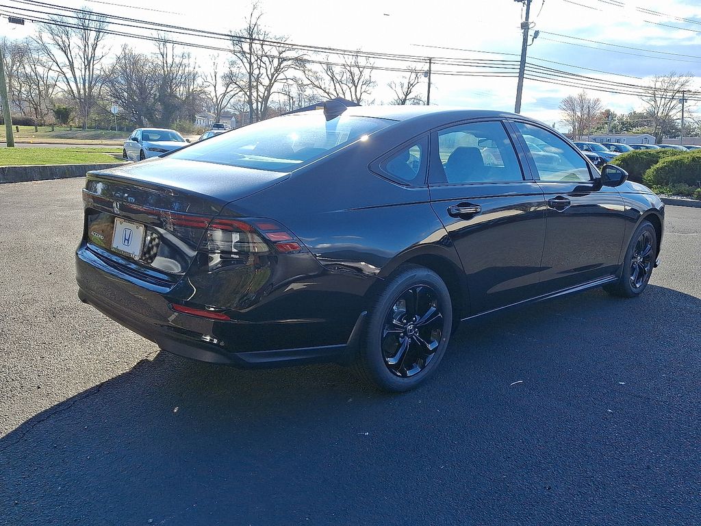 2025 Honda Accord 1.5T SE photo 4