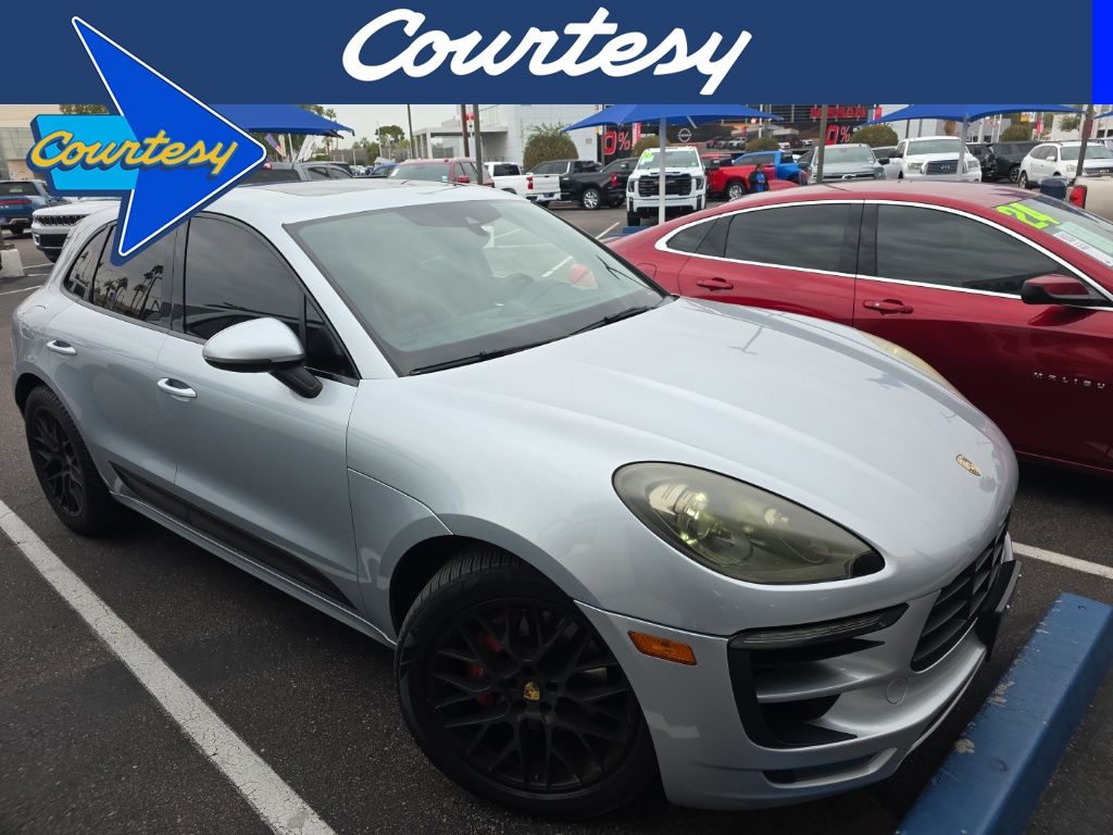 2017 Porsche Macan GTS's photo