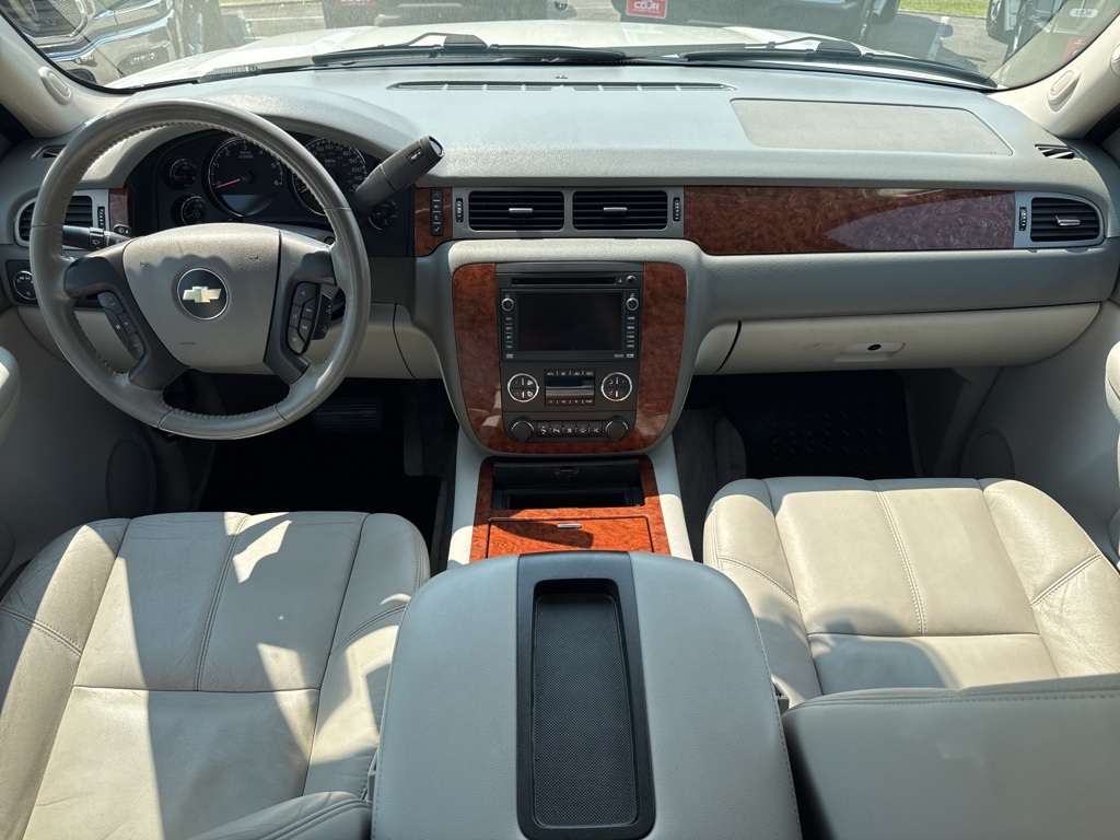 2008 Chevrolet Avalanche LTZ photo 23