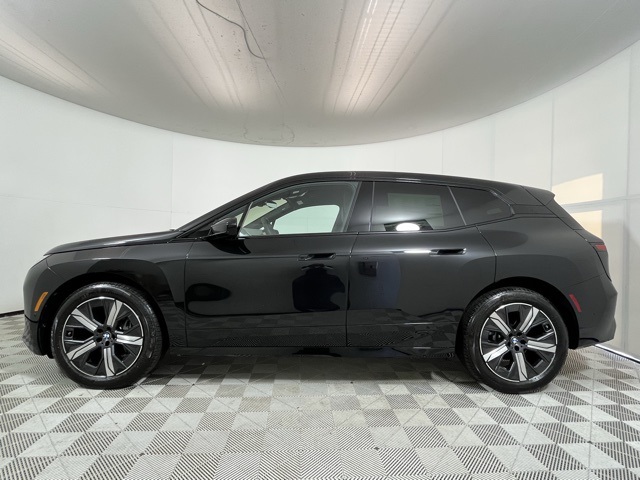 2026 Bmw iX photo 3