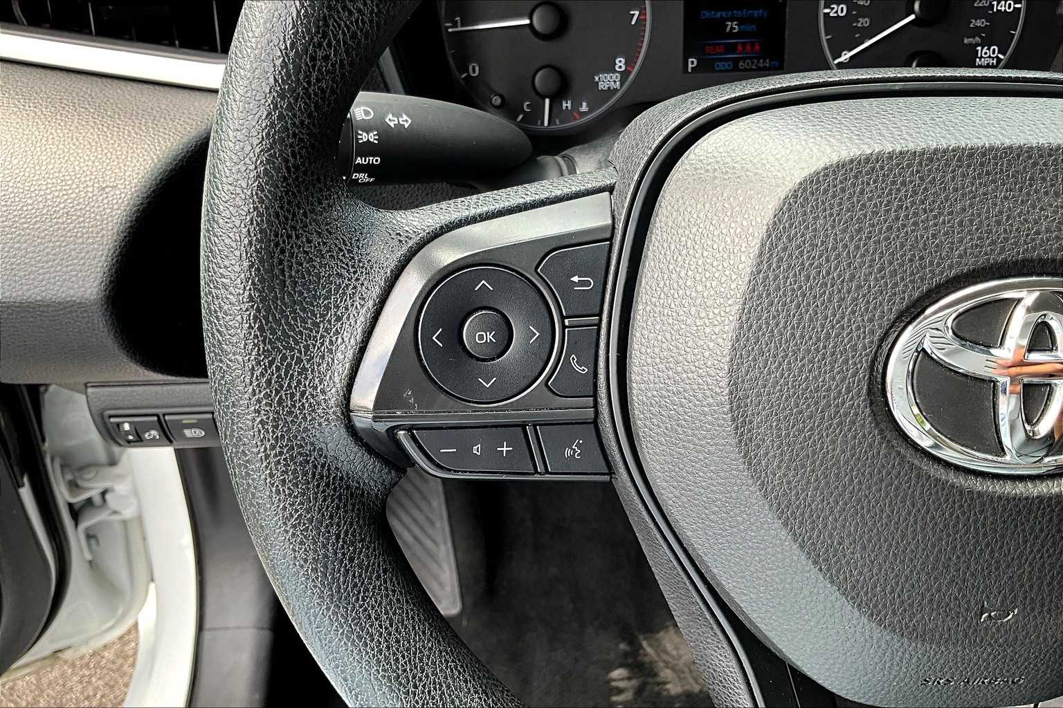 2023 Toyota Corolla LE photo 21