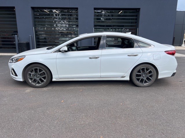 2018 Hyundai Sonata Sport 2.0T photo 2