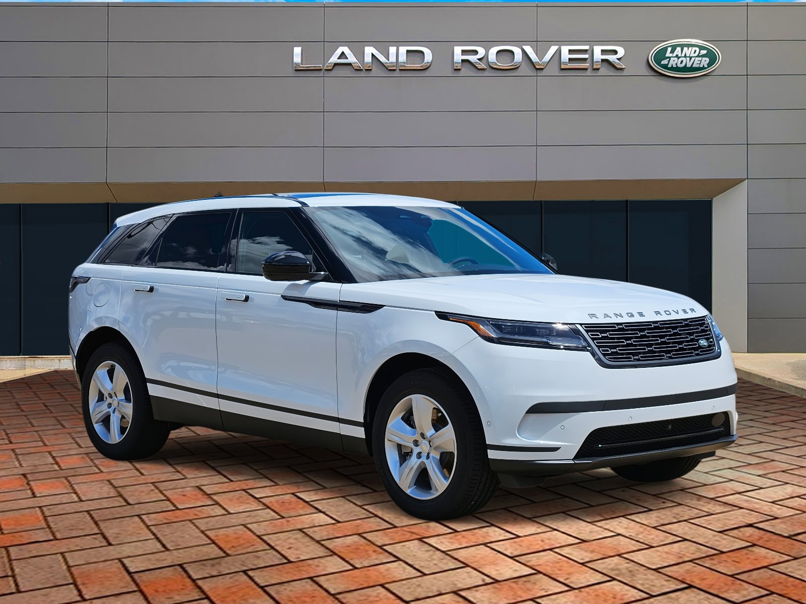 2026 Land Rover Range Rover Velar S photo 3