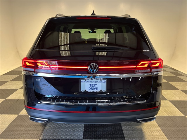 2026 Volkswagen Atlas SE photo 3